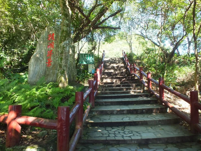 猴洞坑瀑布